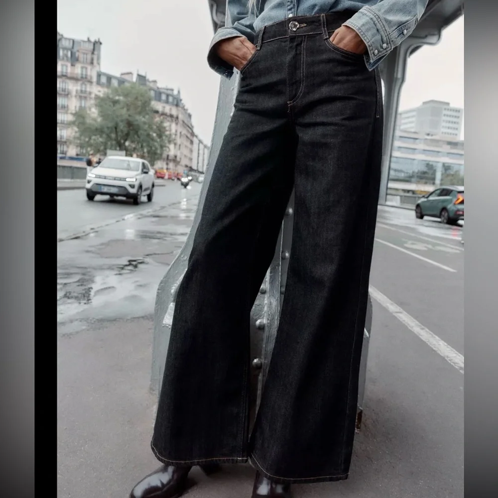 Zara Black High-Waist Wide-Leg Jeans - Picture 2 of 4